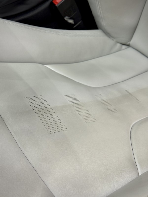 Siège nettoyé d'une BMW M3