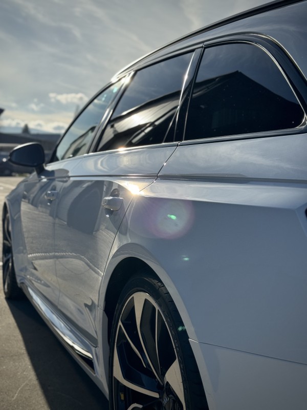 Polissage d'une Audi RS4 à Viry à proximité de Genève