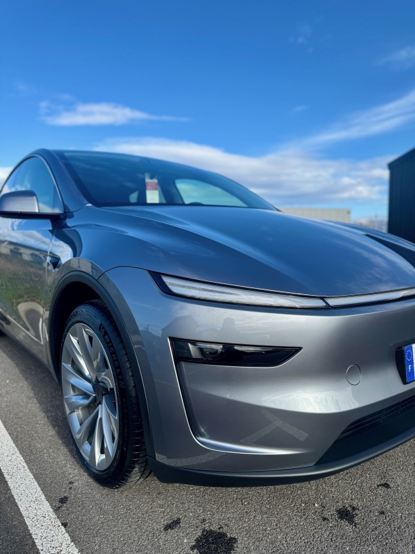 Propriétaires du nouveau Model Y, vous avez besoin de le protéger avec un film de PPF xpel !