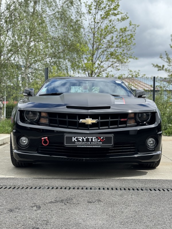 Polissage et traitement céramique pour cette magnifique Chevrolet Camaro face avant