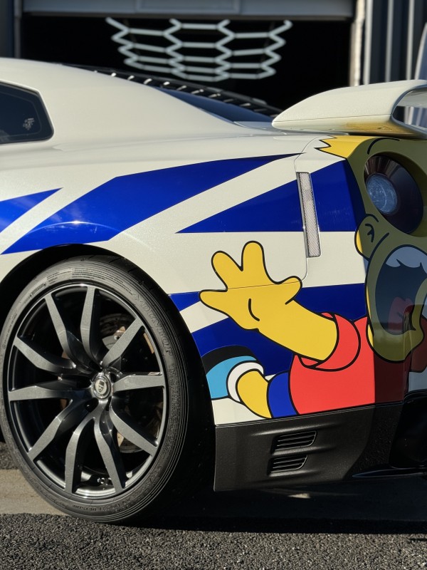 Réalisation d'un Detailing intérieur et extérieur d'une Nissan GTR à Viry