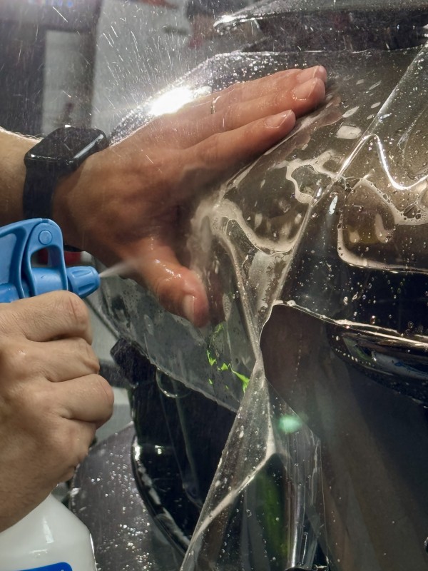 On vous dit toute la vérité : PPF ou Traitement céramique ? Le meilleur choix selon vos besoins en Haute-Savoie, entre Annecy et Genève