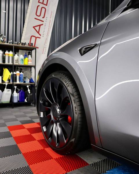 Spécialiste du Nettoyage et traitement céramique sur carrosserie du Audi A1 pour client de Annecy