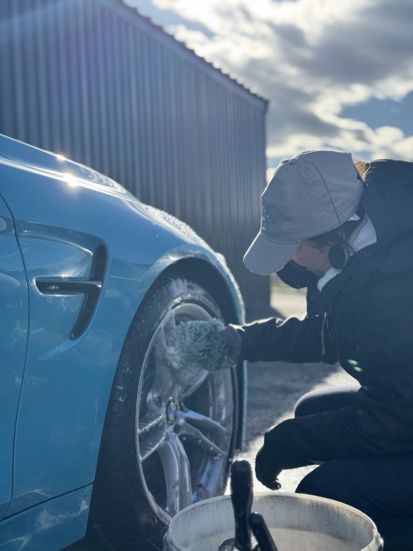 Le service de nettoyage RAISE, retrouvez un véhicule comme neuf, dans notre centre de detailing à Viry