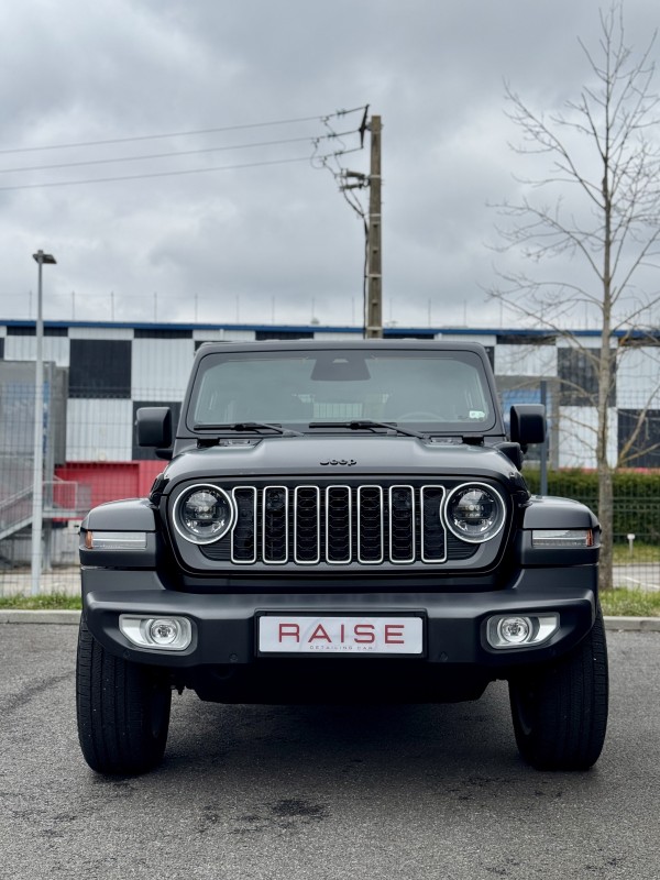 Conversion mat pour un Jeep Wrangler avec le film de protection PPF xpel, dans notre centre de detailing à Viry en Haute-Savoie