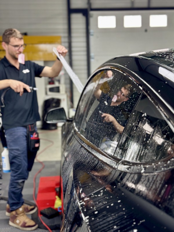 Protéger sa Tesla avec un film de protection PPF : un choix essentiel – Pose sur Model 3 Performance à Viry (Genève/Annecy)
