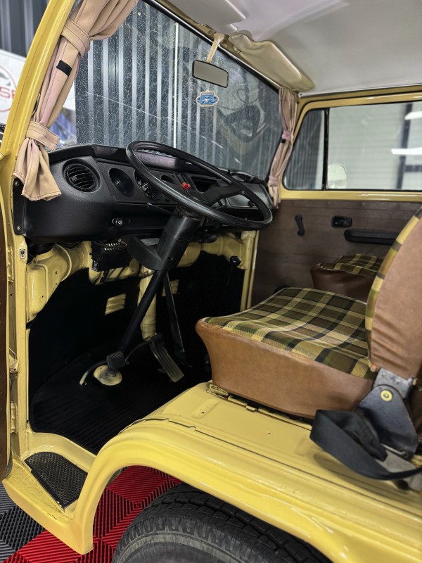 VW combi nettoyage intérieur à viry