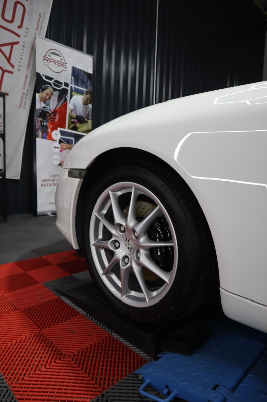 Quel résultat pour une Porsche Targa après un polissage et un traitement céramique Krytex à Viry ?