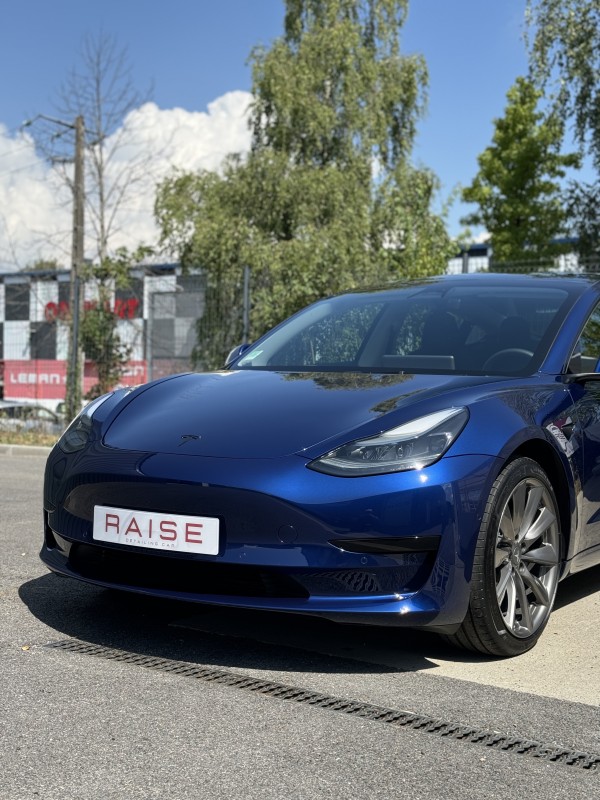 Rattrapage d'une pose de PPF sur une Tesla Model 3