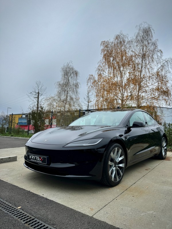 Protection céramique sur Tesla model 3 à Viry