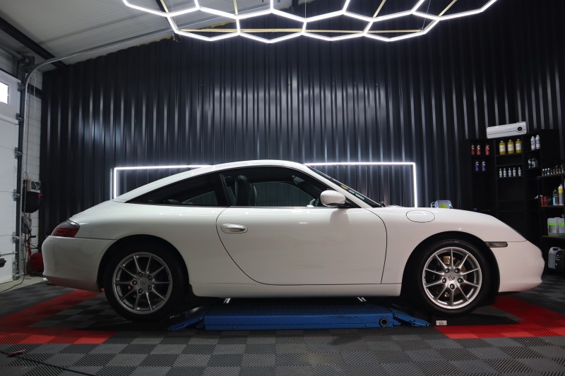 Quel résultat pour une Porsche Targa après un polissage et un traitement céramique Krytex à Viry ?