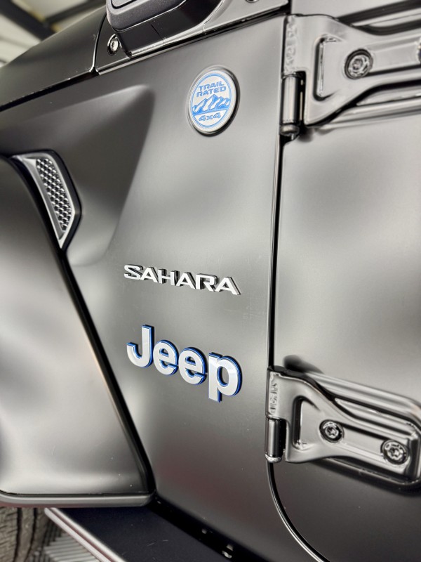 Conversion mat pour un Jeep Wrangler avec le film de protection PPF xpel, dans notre centre de detailing à Viry en Haute-Savoie