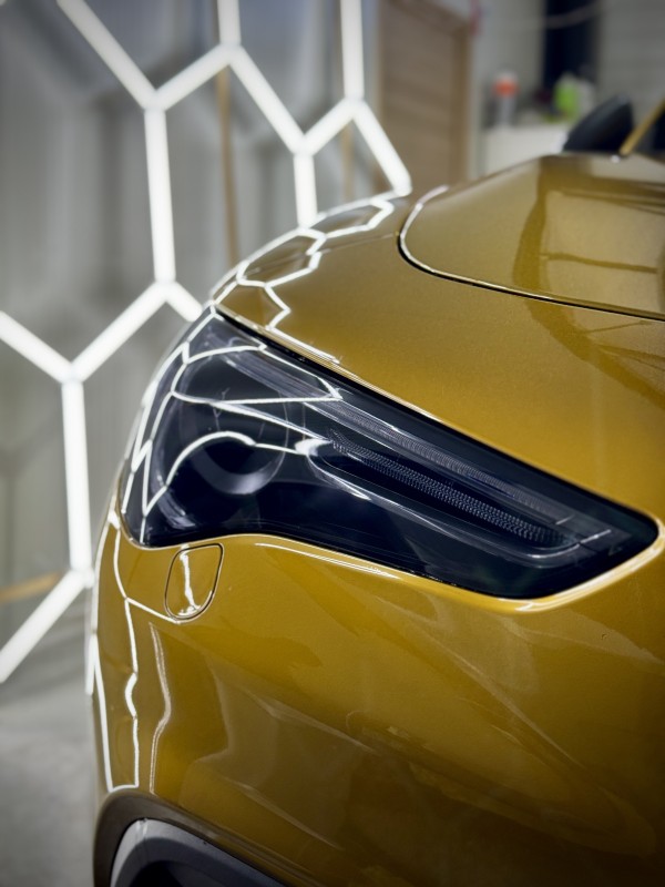 PPF XPEL teinté sur phares Alfa Romeo Stelvio : Protection avec style