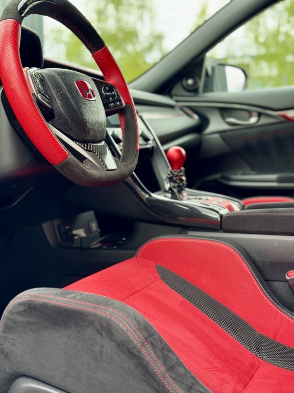 Volants et sièges Honda type R
