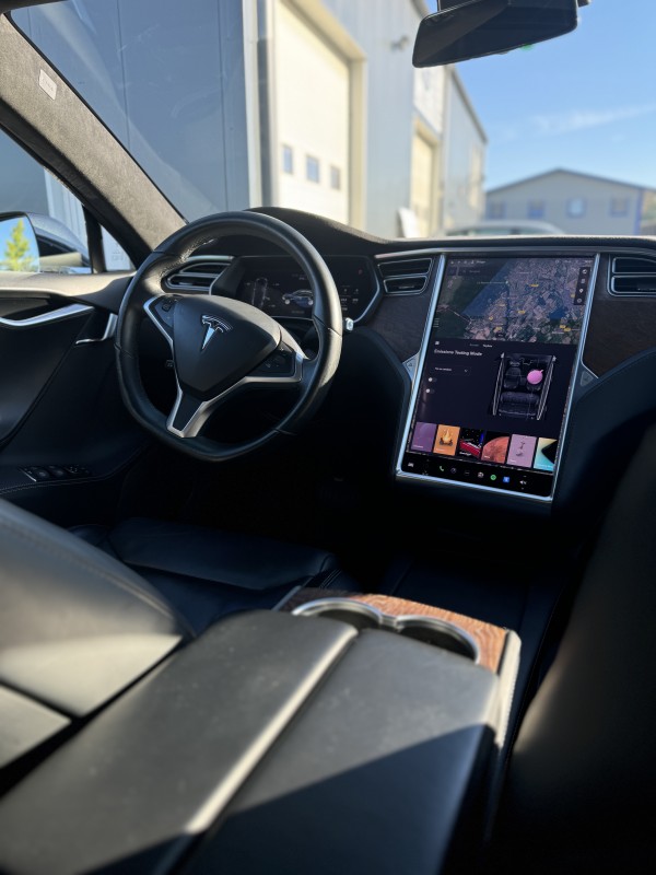 Pourquoi ma Tesla model S pourrait bénéficier d'un service Raise (nettoyage intérieur et extérieur en profondeur) dans votre centre de detailing à Viry, à proximité de Genève et Annecy ?