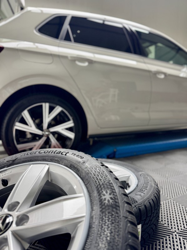 Protection céramique complète sur une Volkswagen Polo neuve – à Viry, tout près de Genève