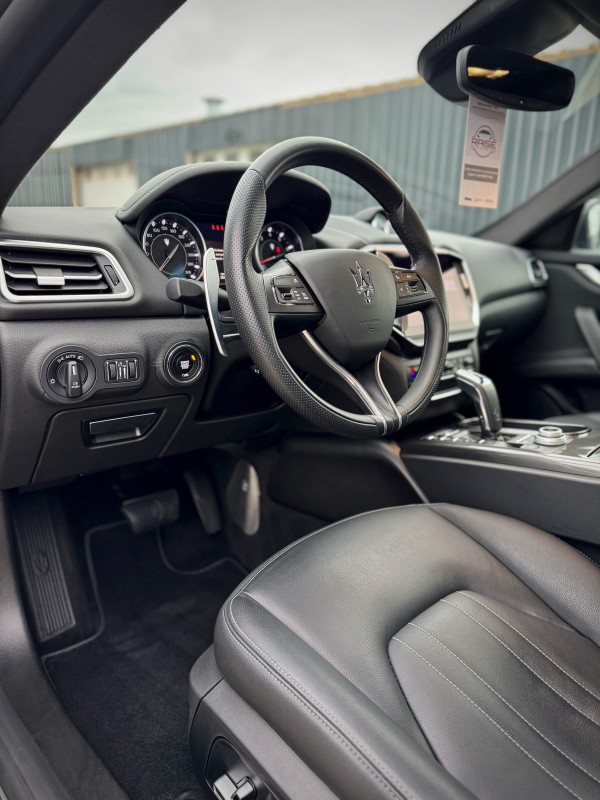 Nettoyage d'une Maserati Ghibli à Viry